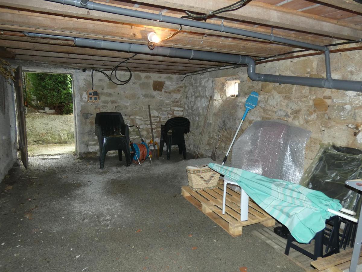 Gite De L Epinette Commentry Kültér fotó